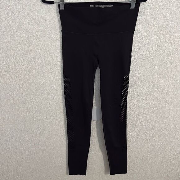 NWOT- Victoria Sectret high-waisted- black- side cut-out leggings- Size small - Picture 1 of 7